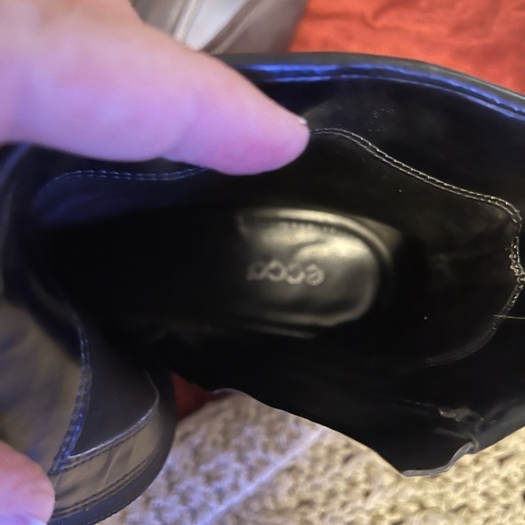 ECCO Black leather side zip ankle Boots Button‎ accent size 10.5 dress heels - Picture 5 of 12
